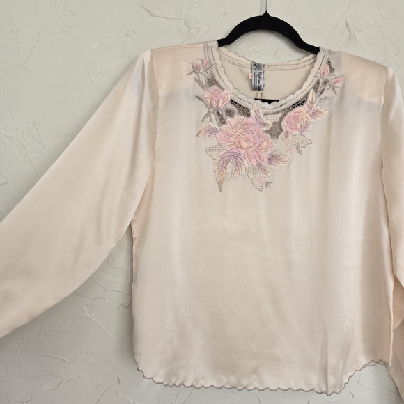 Vintage Pure Silk Hand Embroidered Floral Cream Pink Lattice Top, S /M - Picture 5 of 11